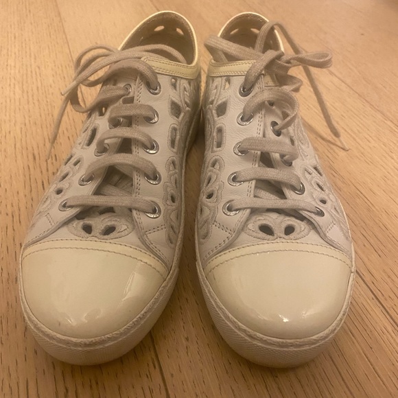 CHANEL sneakers - Picture 1 of 4